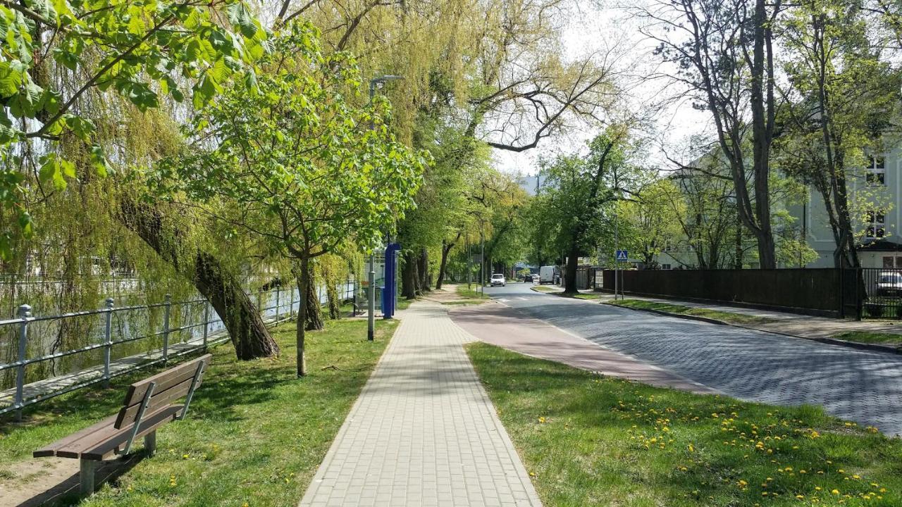 Nad Parseta W Centrum - Prywatne Miejsce Postojowe & Dwa Rowery